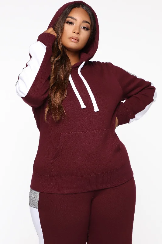 Analissa Pullover Hoodie - Maroon