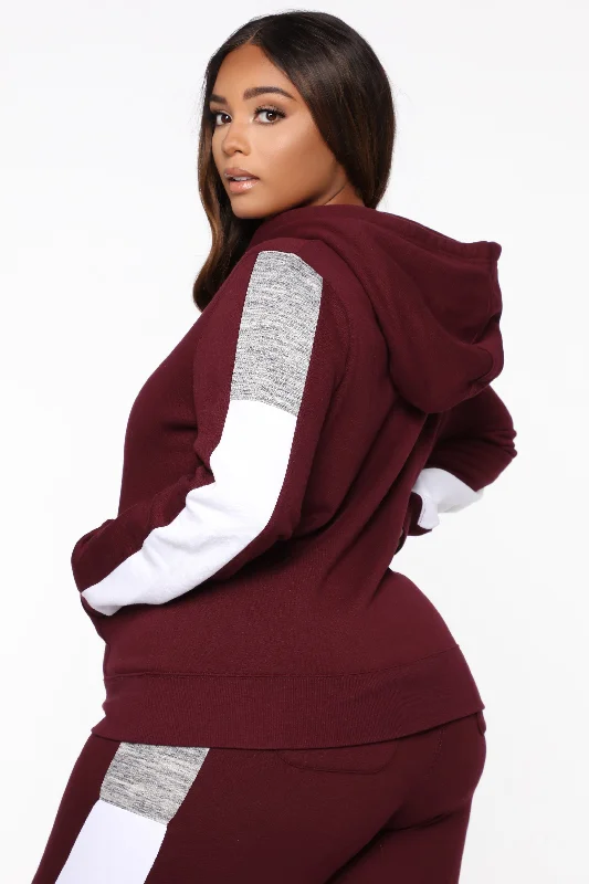 Analissa Pullover Hoodie - Maroon