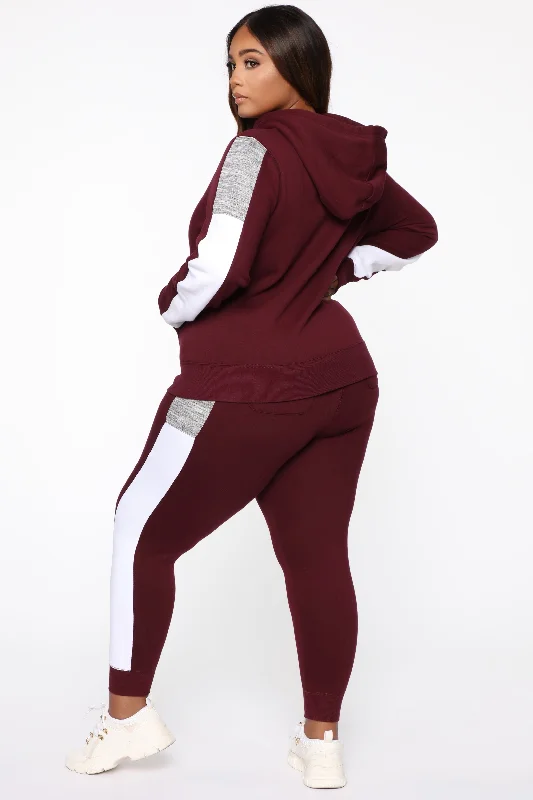 Analissa Pullover Hoodie - Maroon