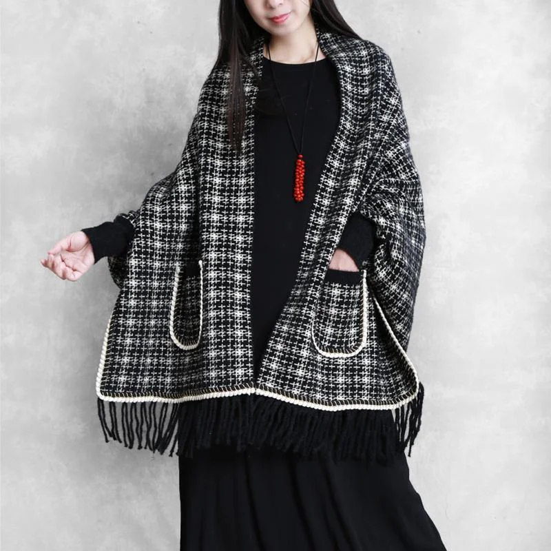 Cute black knit coats trendy plus size knitwear Batwing Sleeve Tassel